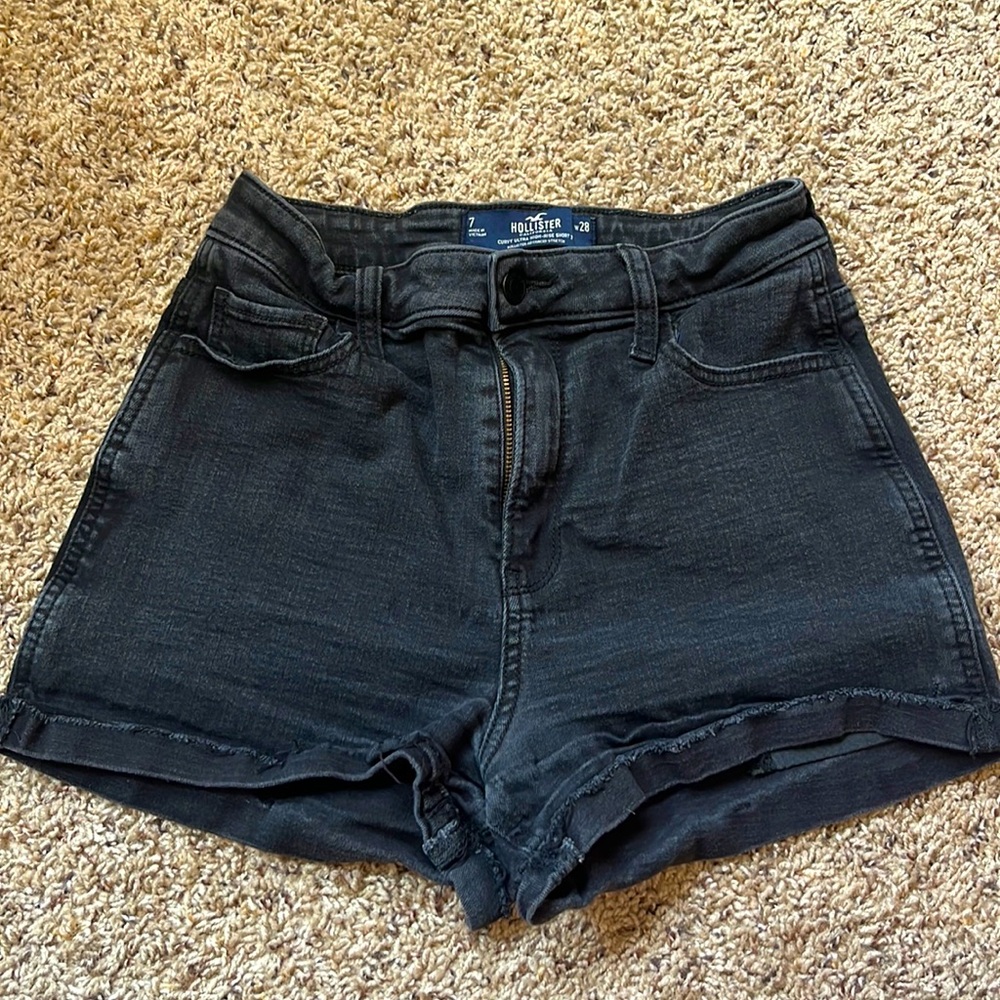 Hollister Curvy Ultra High-Rise Short